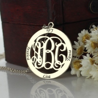 Personalized Circle  Mother Initials Necklace In Sterling Silver